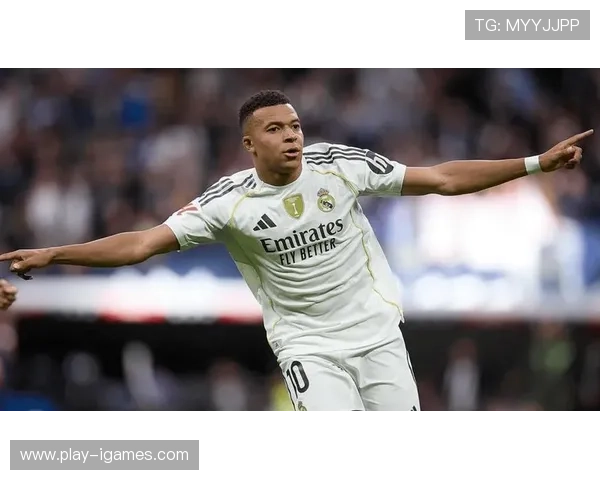 亚马尔点球击中立柱瞬间，蒙蒂利维球场爆发出劫后余生的欢呼